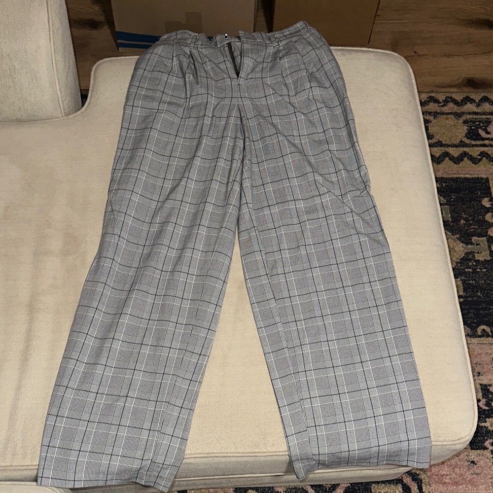 Gray Plaid Women’s Pants